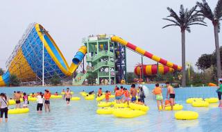 泰安亚龙湾水上乐园