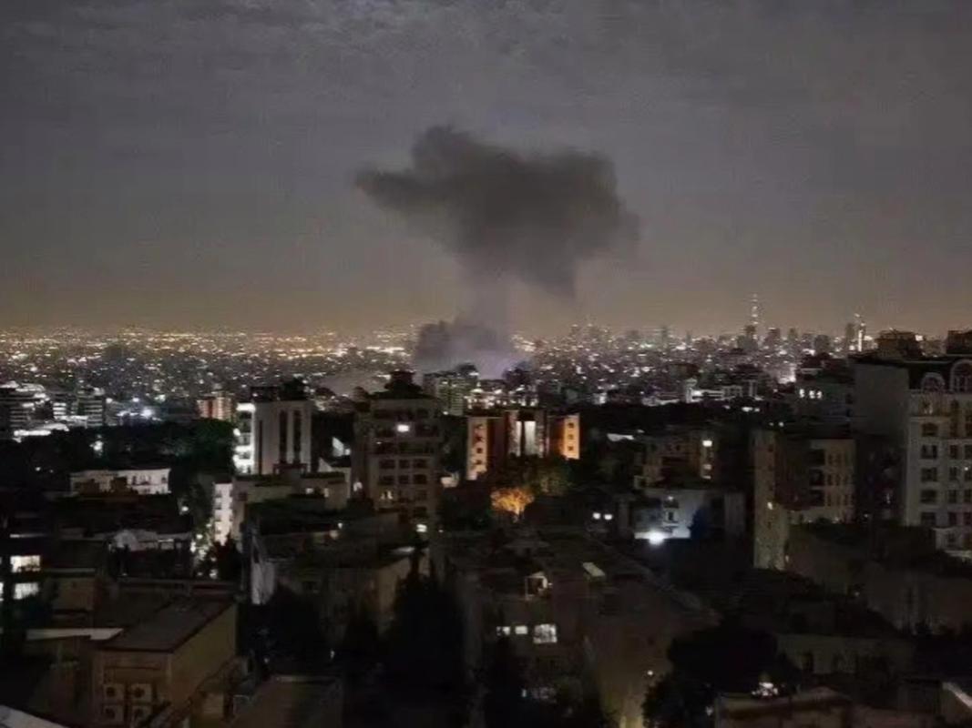 伊朗打击以色列原因（伊朗不敢打以色列）