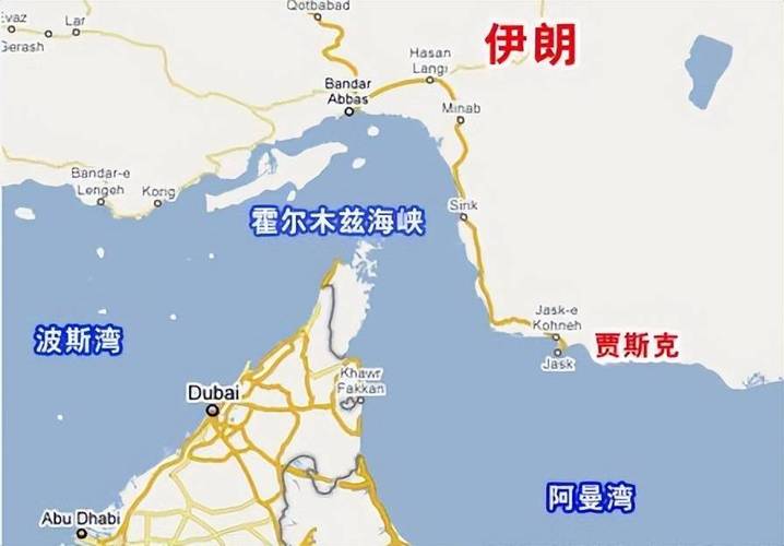 伊朗外长:霍尔木兹海峡实际开放 仅对敌人关闭