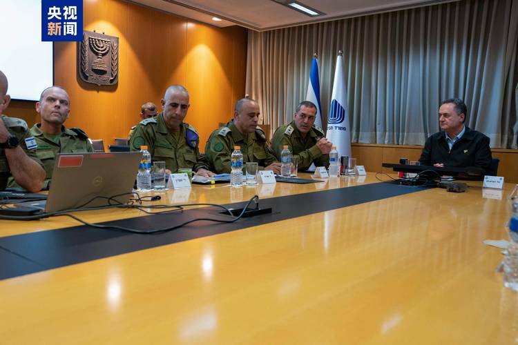 特朗普将前往军事医疗中心治疗(特朗普军事顾问)