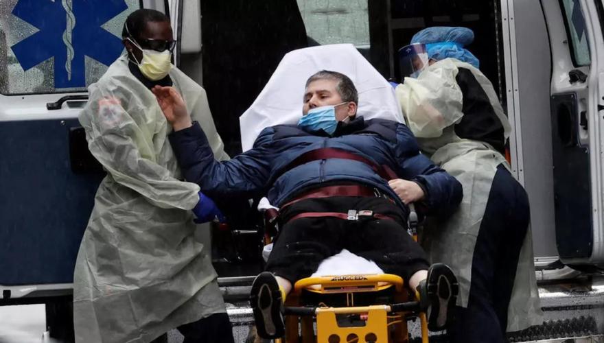 马克龙突然改变行程（马克龙的病情）